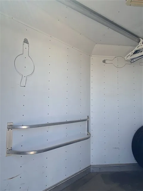 2000 Sooner 4 Horse Bumper Pull SUPER CLEAN - Image 7