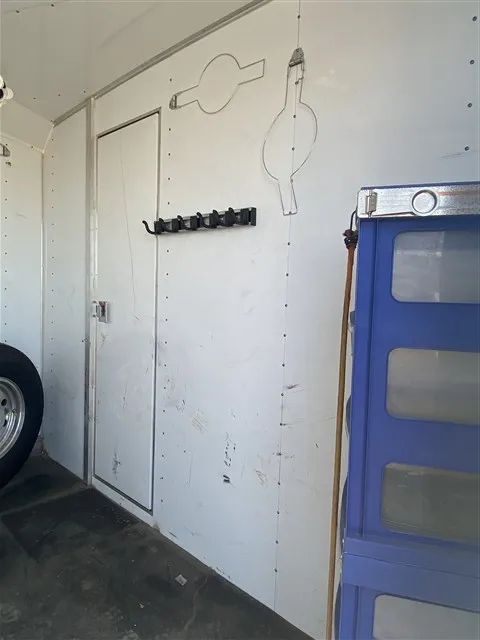 2000 Sooner 4 Horse Bumper Pull SUPER CLEAN - Image 8