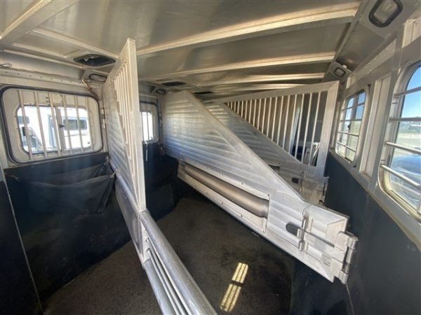 2000 Sooner 4 Horse Bumper Pull SUPER CLEAN - Image 9