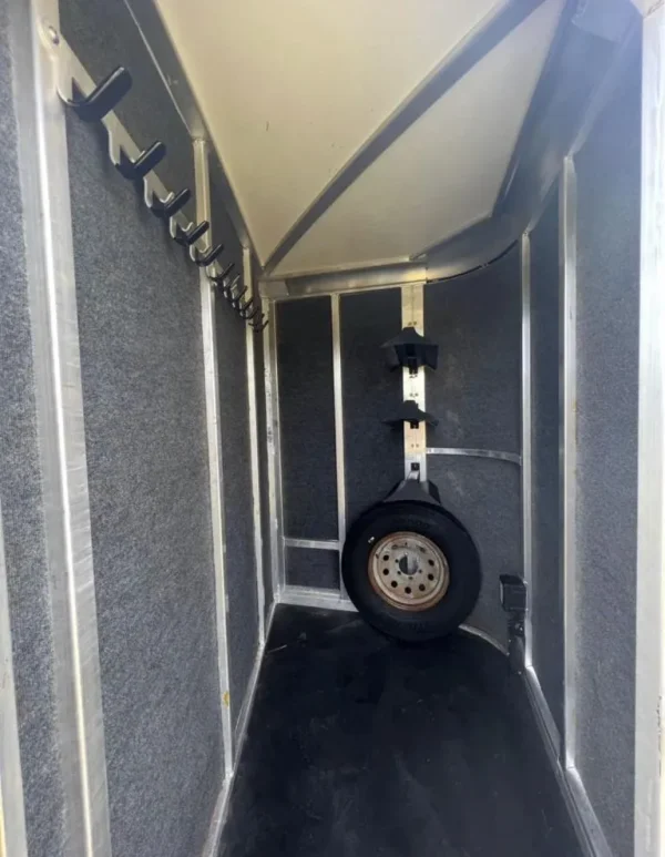 2013 model Cimarron 3 Horse Bumper Pull - Image 10