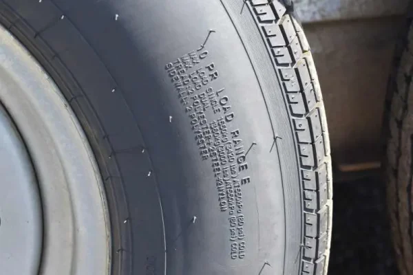 2014 Sundowner 2 Horse Gooseneck Trailer - Image 8