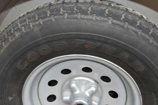 2016 Shadow 2 Horse Bumper Pull - Image 8