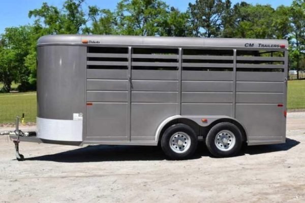 2017 CM 3HSLBP 3 Horse Trailer - Image 5