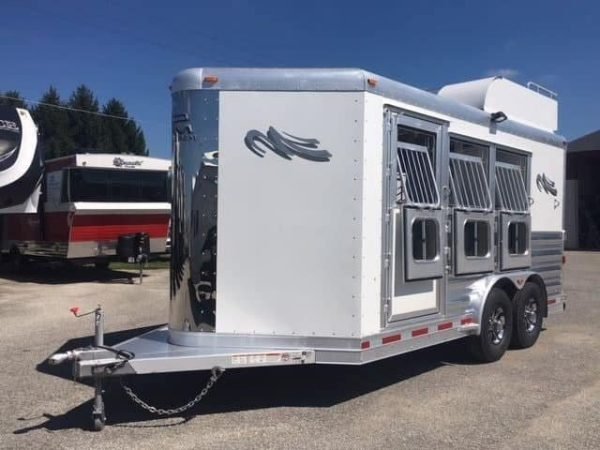2018 Platinum Coach 3 Horse Bumper Pull - Image 5