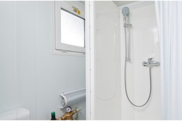 8Ft x 5Ft Mains Toilet/Shower - Image 2